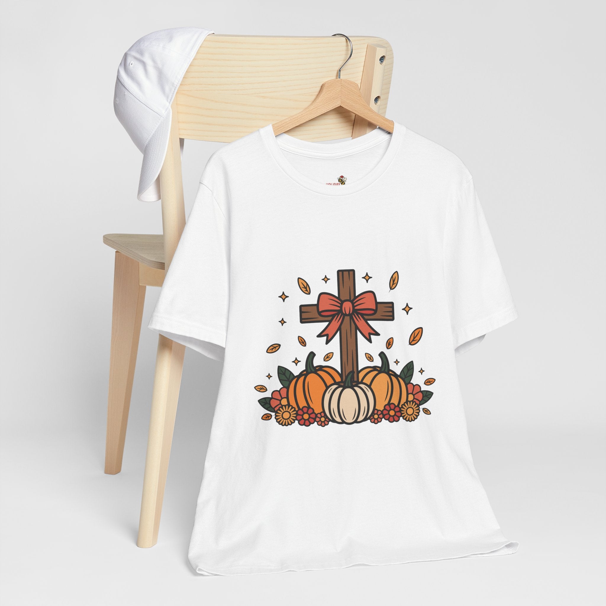 Faith & Fall Cross Tee – Christian Thanksgiving Shirt | Grateful Heart Fall Graphic Tee