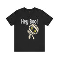 Hey Boo! Halloween T-Shirt – Cute Mummy Graphic Tee | Funny Spooky Season Shirt | Halloween Outfit Idea